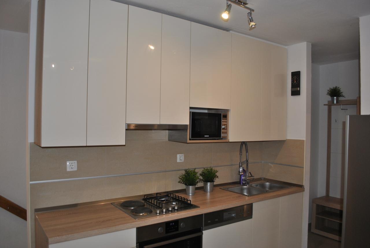 Apartment On The Square ماكارسكا المظهر الخارجي الصورة