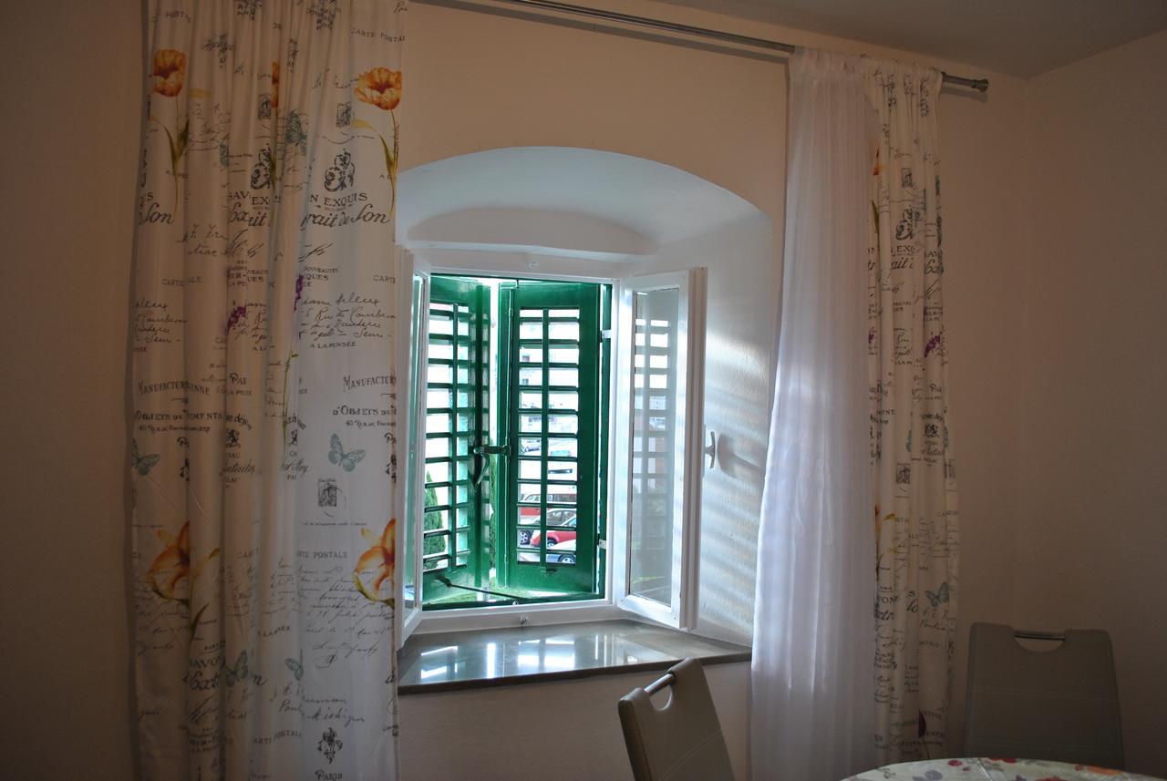 Apartment On The Square ماكارسكا المظهر الخارجي الصورة
