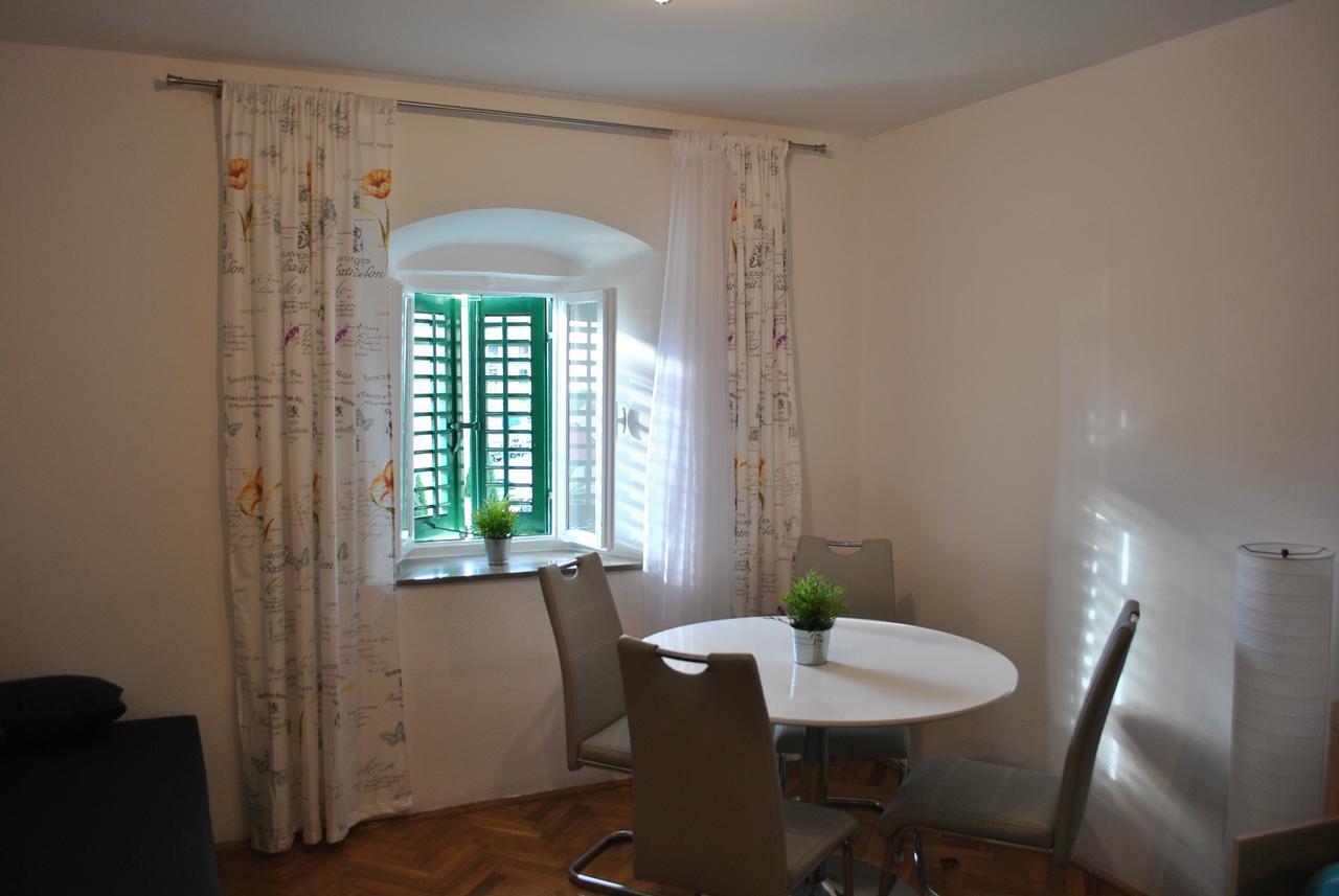 Apartment On The Square ماكارسكا المظهر الخارجي الصورة