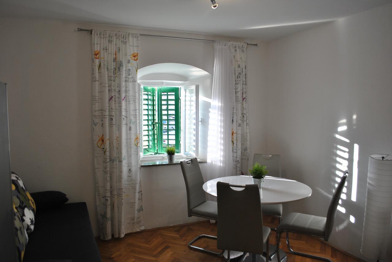 Apartment On The Square ماكارسكا المظهر الخارجي الصورة