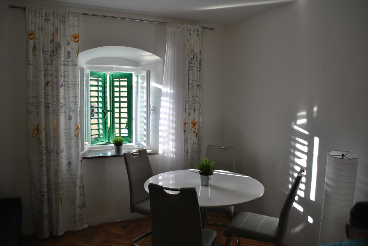 Apartment On The Square ماكارسكا المظهر الخارجي الصورة