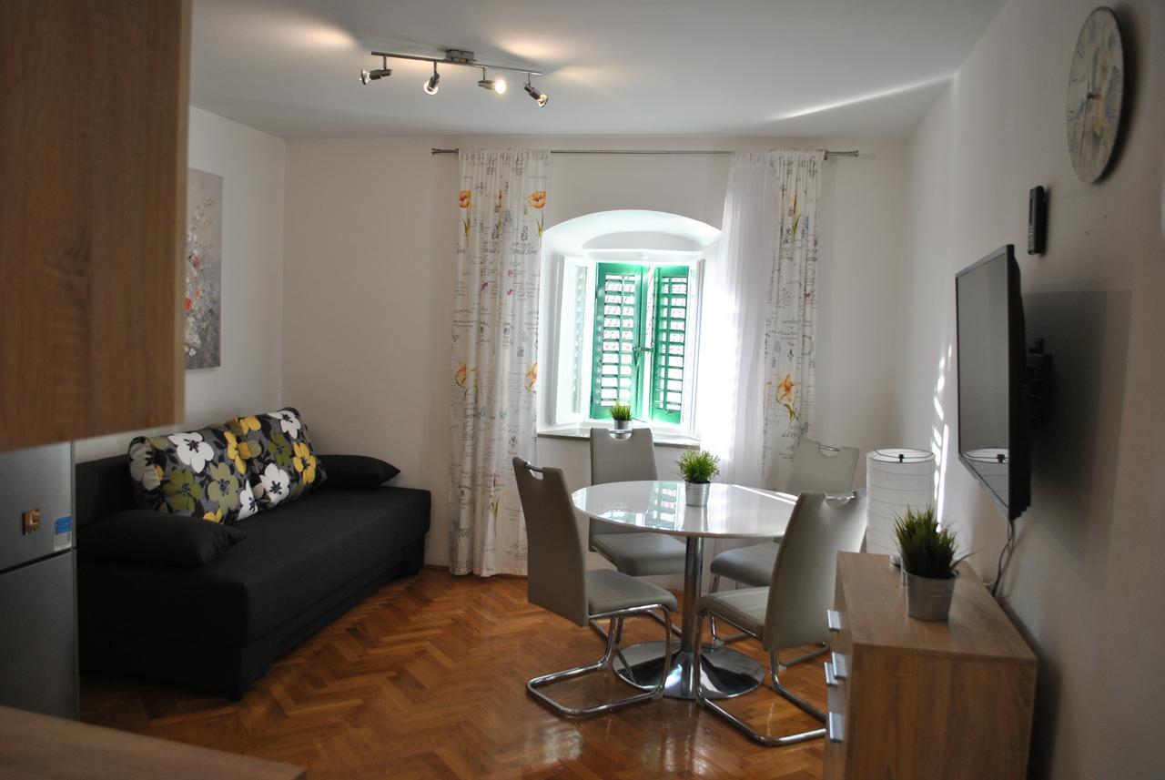 Apartment On The Square ماكارسكا المظهر الخارجي الصورة